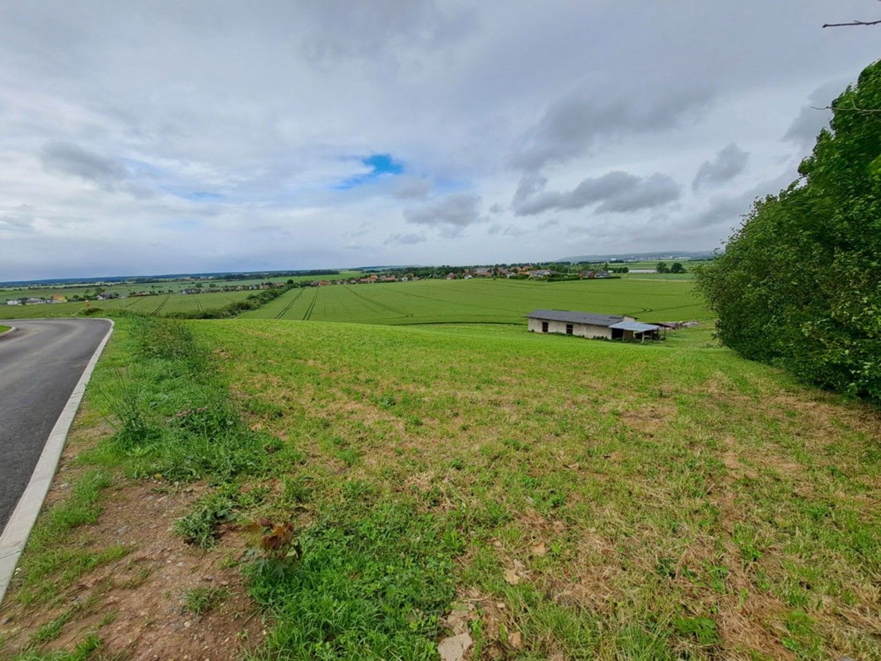 Pozemky pro bydlení, Charvatce, 1 768 m²