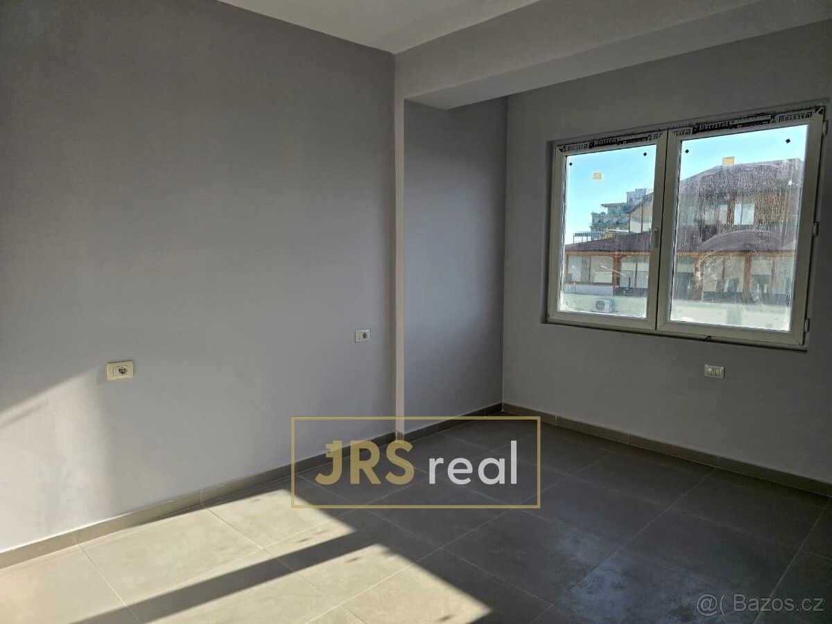 Prodej byt - 987 66, Zahraničí