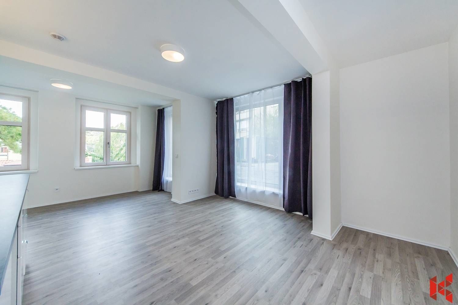 Pronájem byt 1+kk - Na Zvoničce, Praha, 31 m²