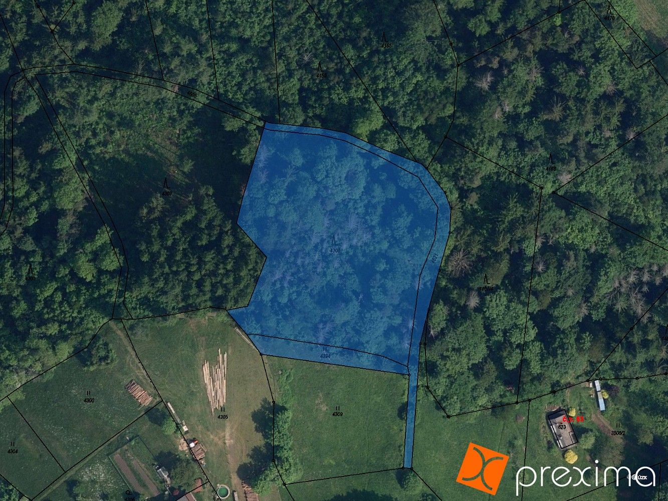 Les, 3 724 m²