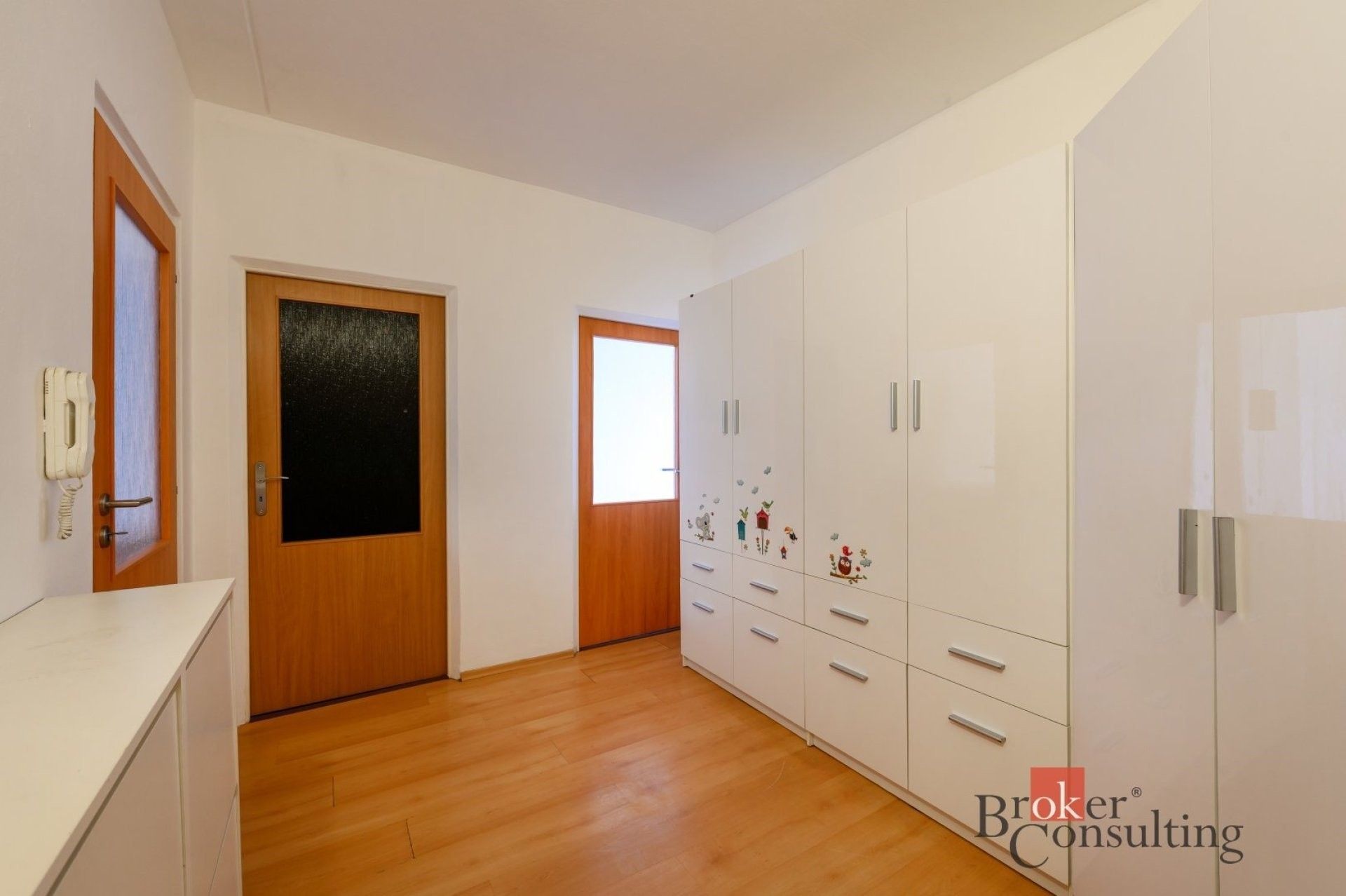 Pronájem byt 2+1 - Komenského, Plzeň, 60 m² - 2