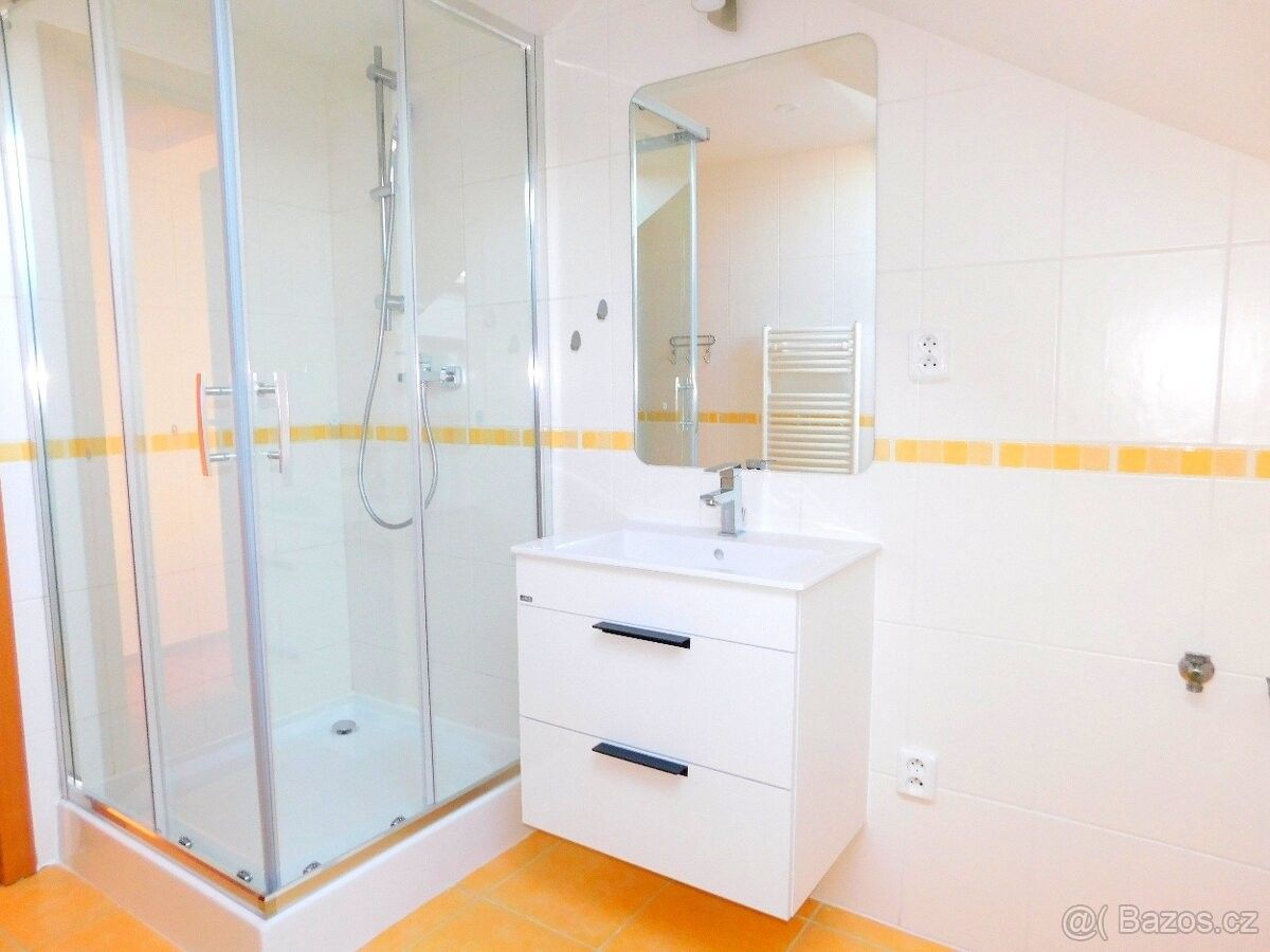 Byty, Poděbrady, 290 01