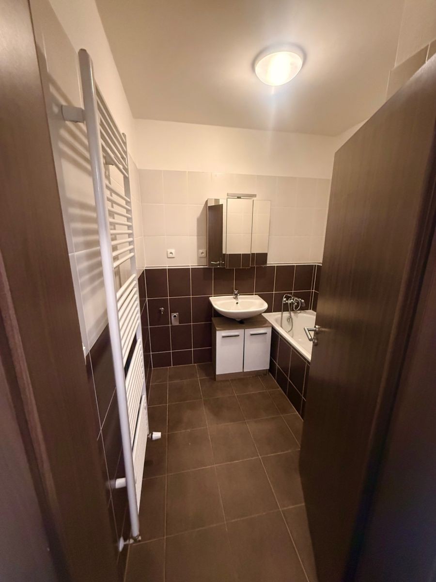 Pronájem byt 2+kk - Jaroslava Holečka, Kladno - Kročehlavy, Středočeský kraj, 52 m² - 5