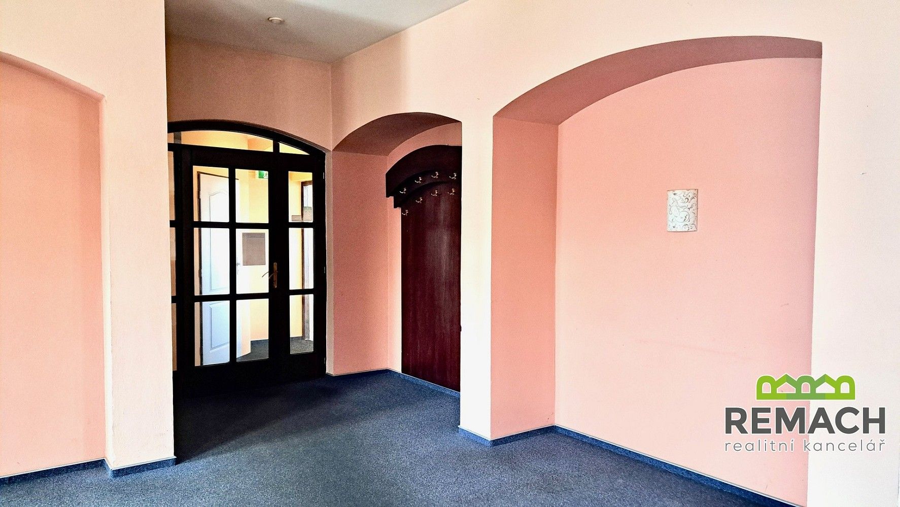 Restaurace · 197 m² · V Grni, Kunovice, okres Uherské Hradiště - 3