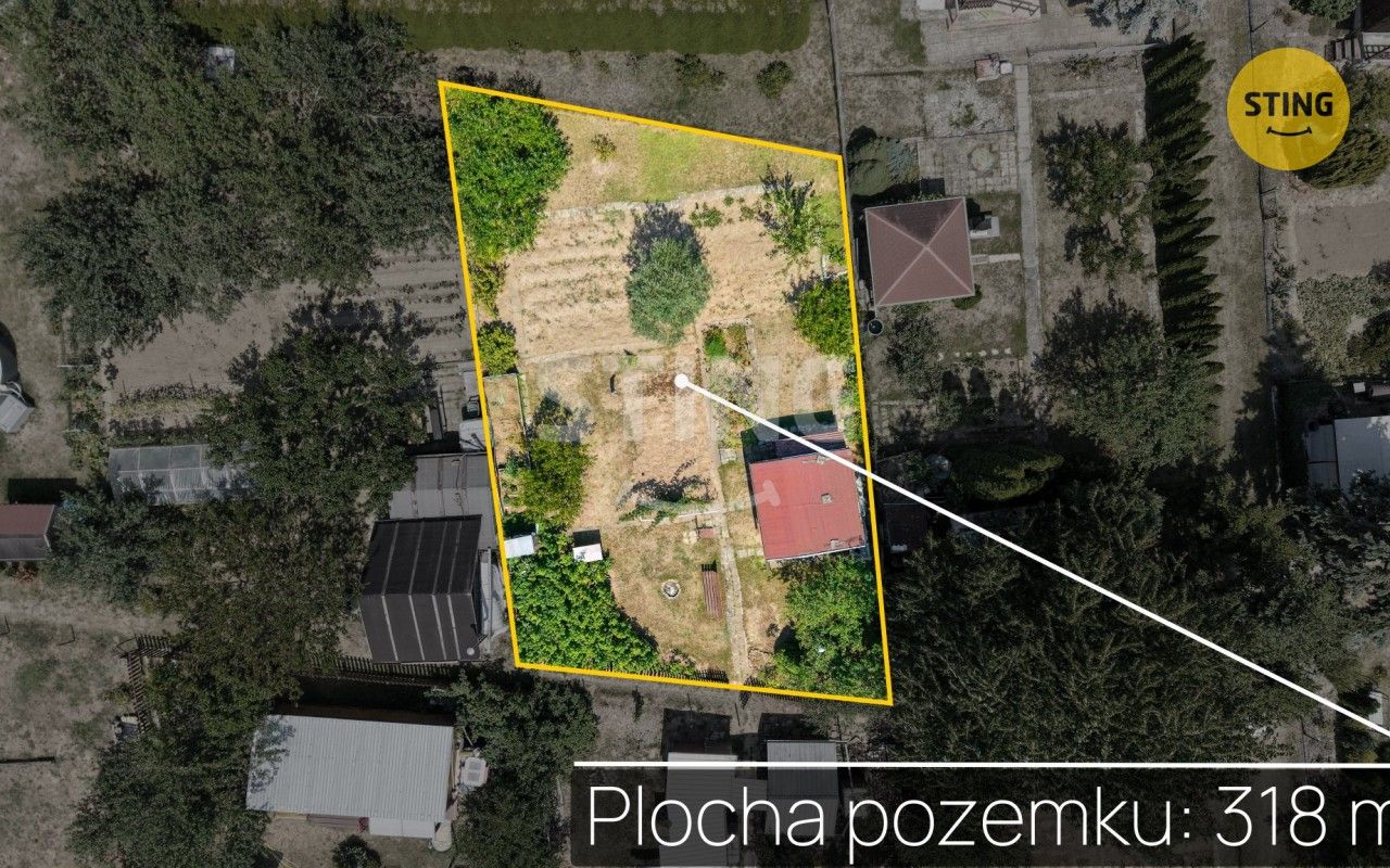 Zahrady, Otrokovice, 318 m² - 2