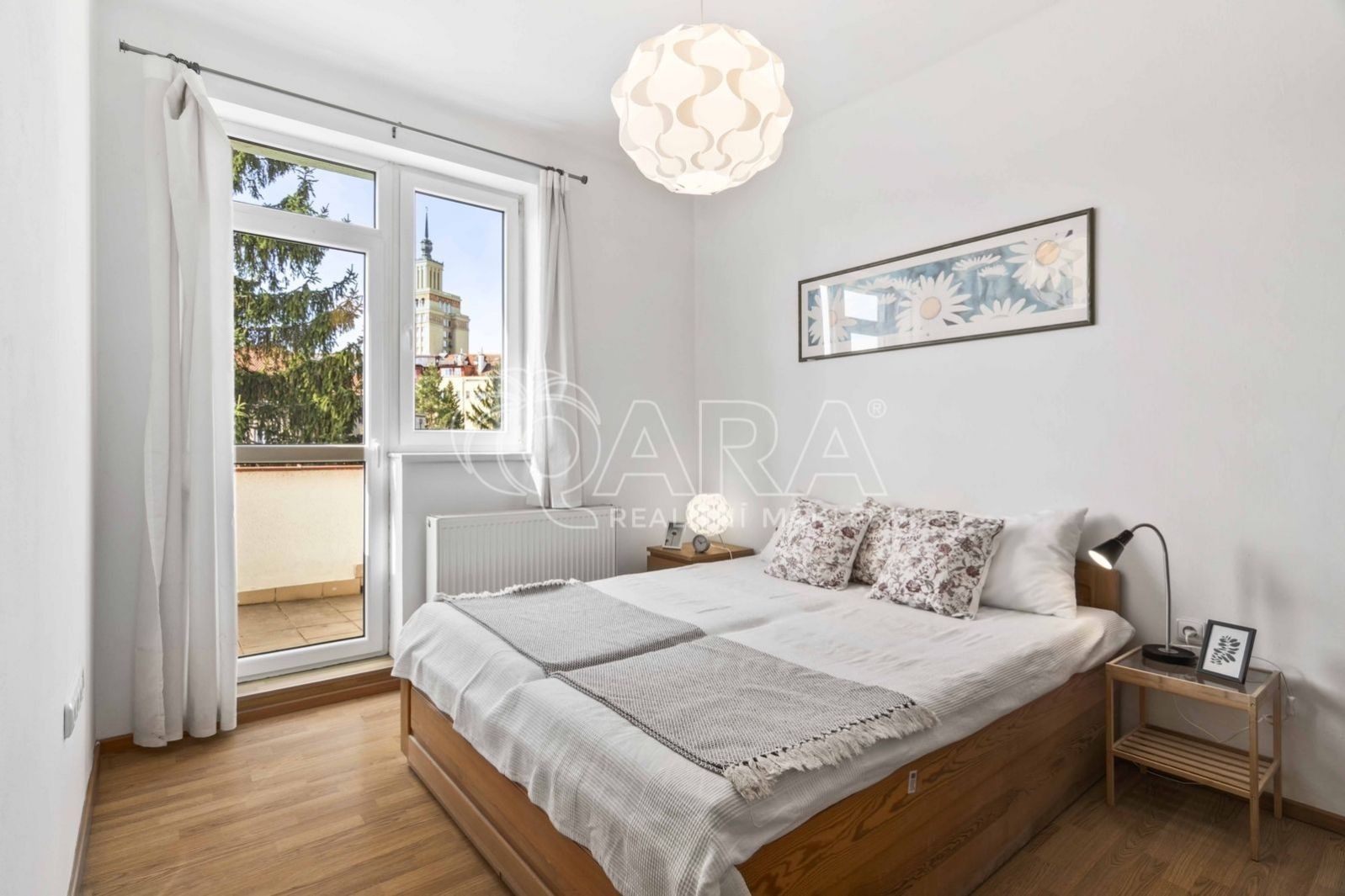Byt 2+kk · 45 m² · Ve struhách  , Praha - 4