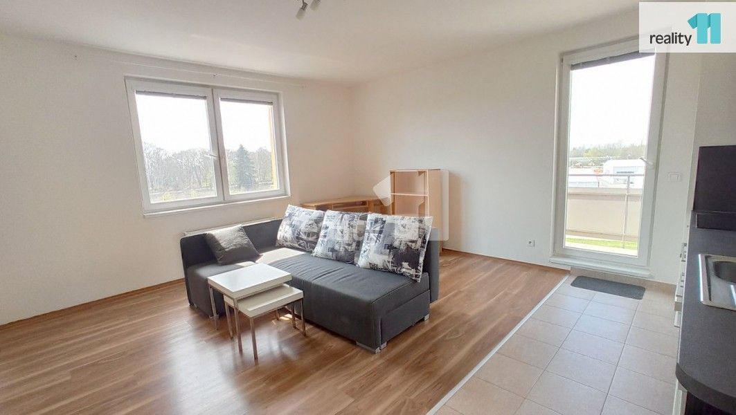 Byt 2+kk · 43 m² · U uhříněveské obory, Praha - 3