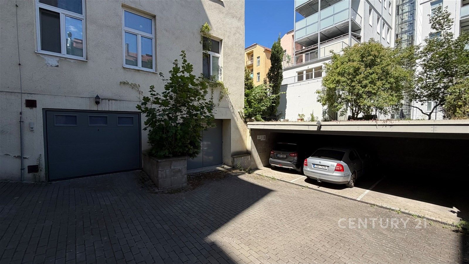 Prodej garáž - Kabátníkova 218, Brno Ponava, 15 m² - 2
