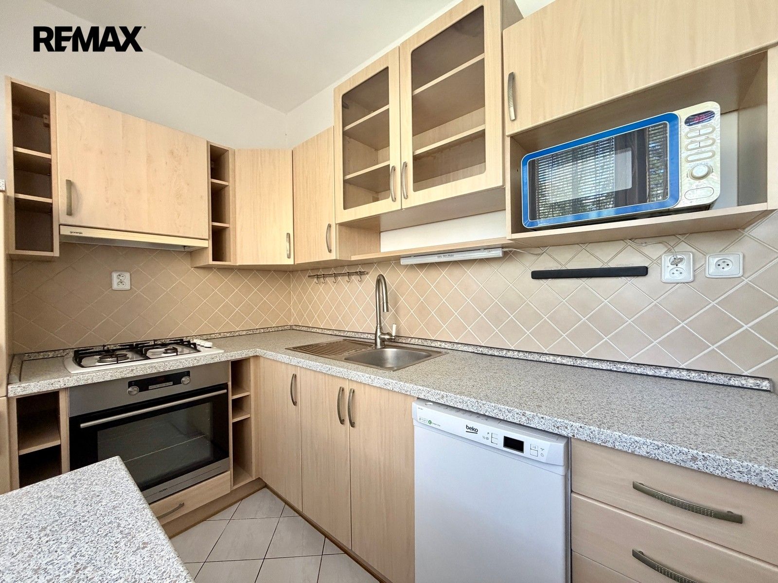 2+1, Blatenská 3984, Chomutov, 51 m² - 2