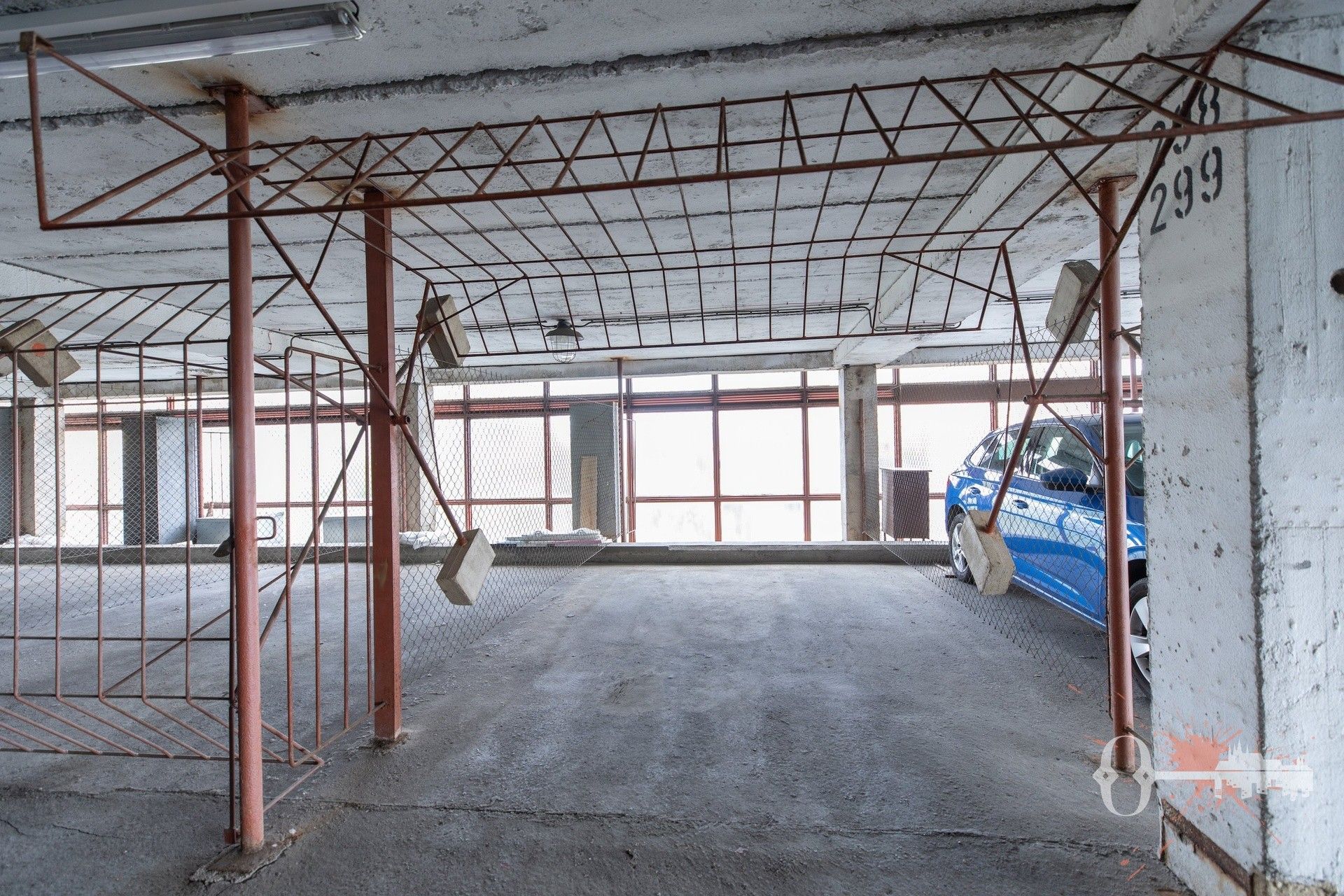 Prodej garáž - Lovosická, Praha, 18 m²