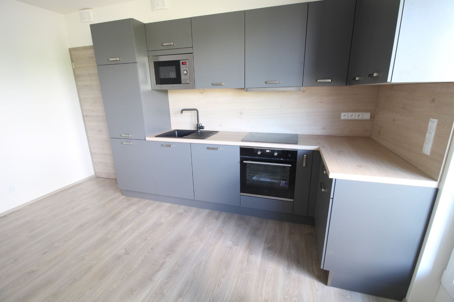 2+kk, Hornoměcholupská, Praha - Horní Měcholupy, 50 m² - 1
