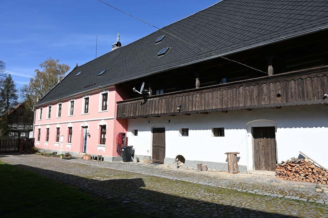 Chaty, Kravaře - Janovice u Kravař, Liberecký kraj - 1