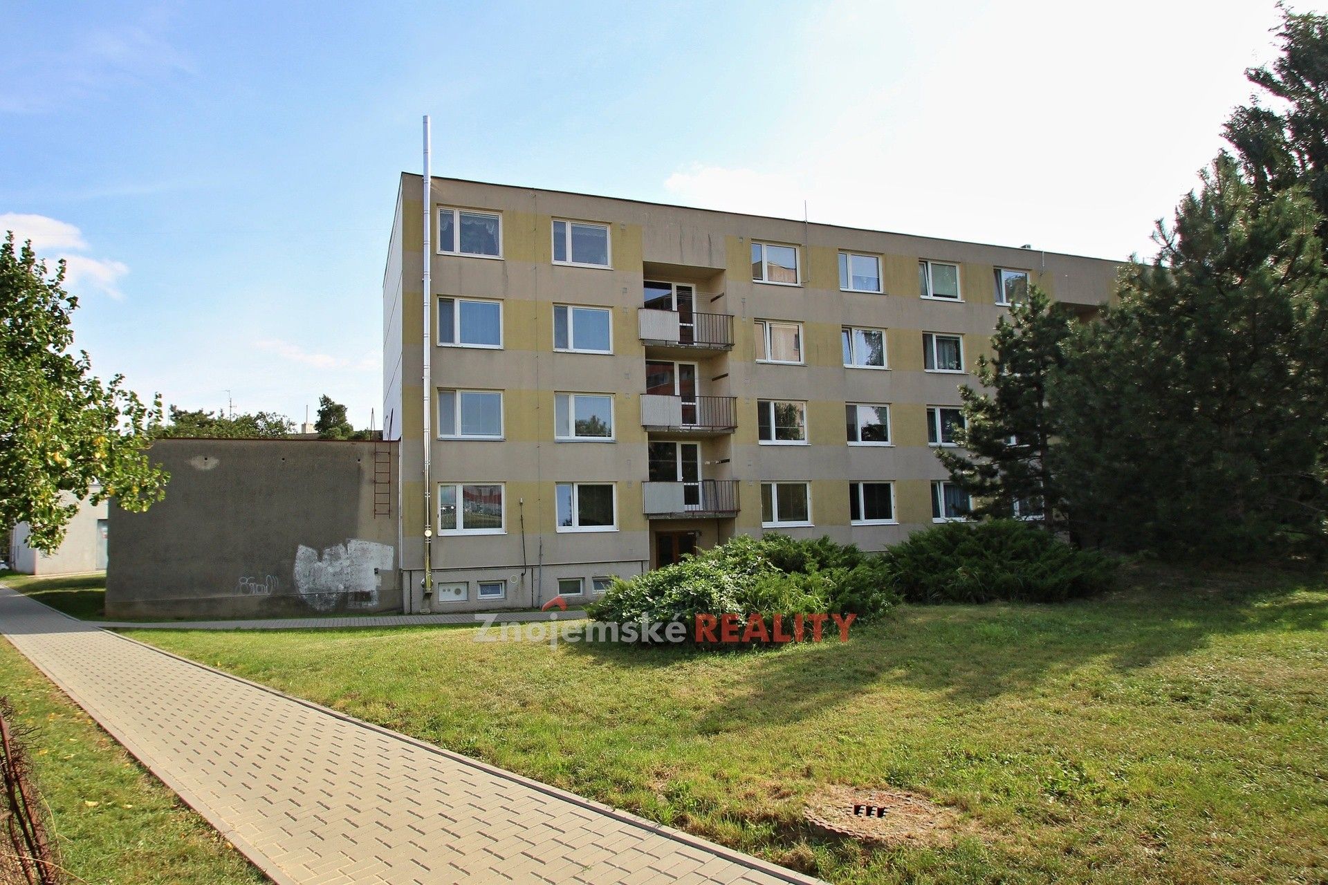 Pronájem byt 2+1 - V Zahradách, Dobšice, 60 m²