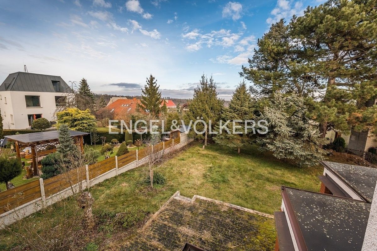 Prodej rodinný dům - K Noskovně, Praha, 300 m²