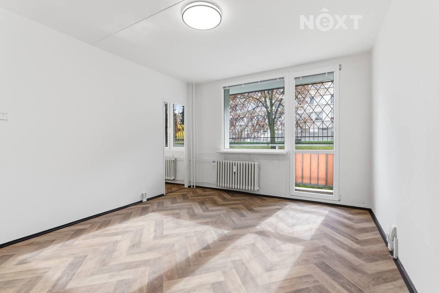 Pronájem byt 1+1 - Aléská, Bílina, 35 m²