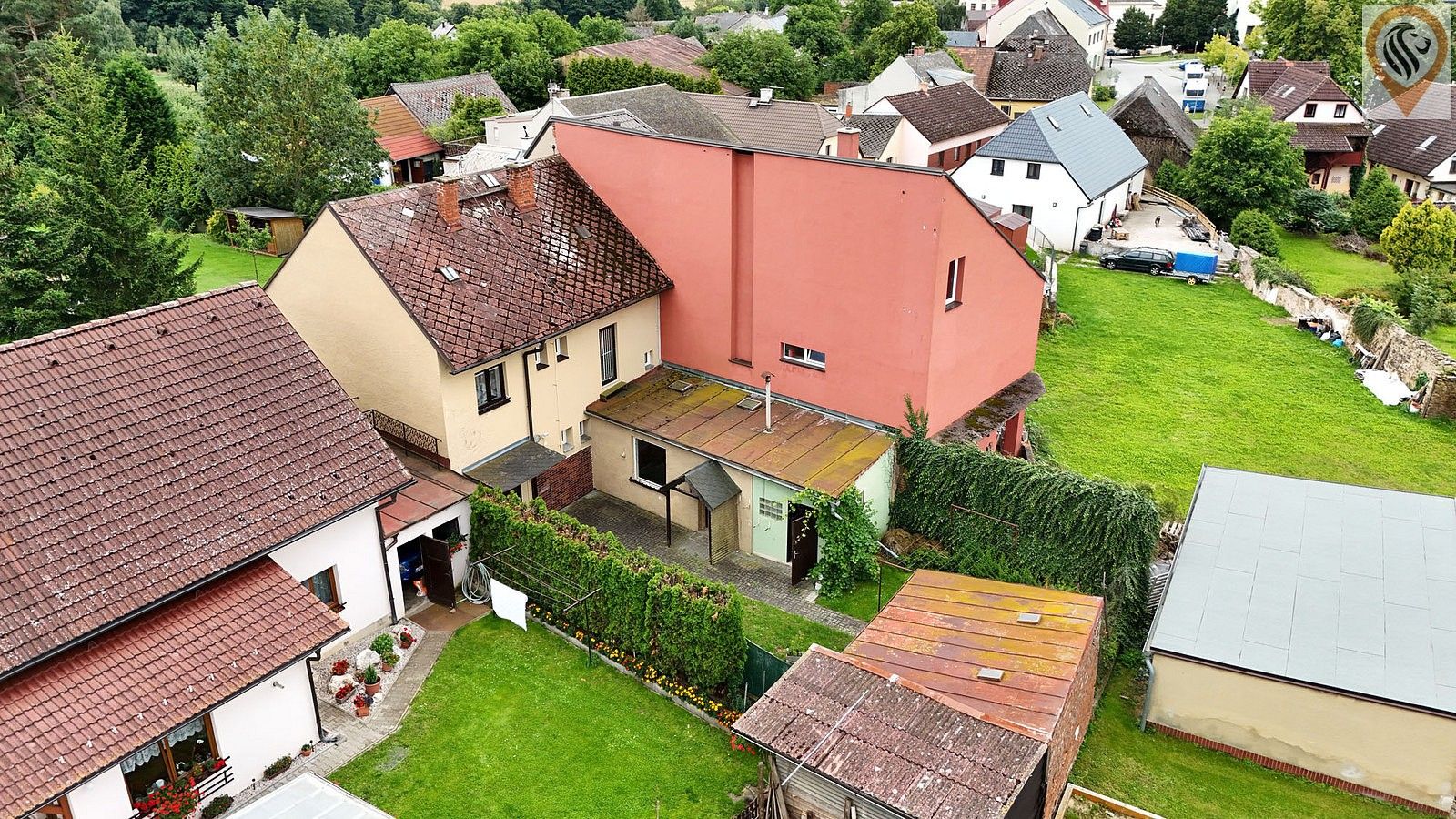 Rodinné domy, Strážov, okres Klatovy, Plzeňský kraj, 150 m² - 1