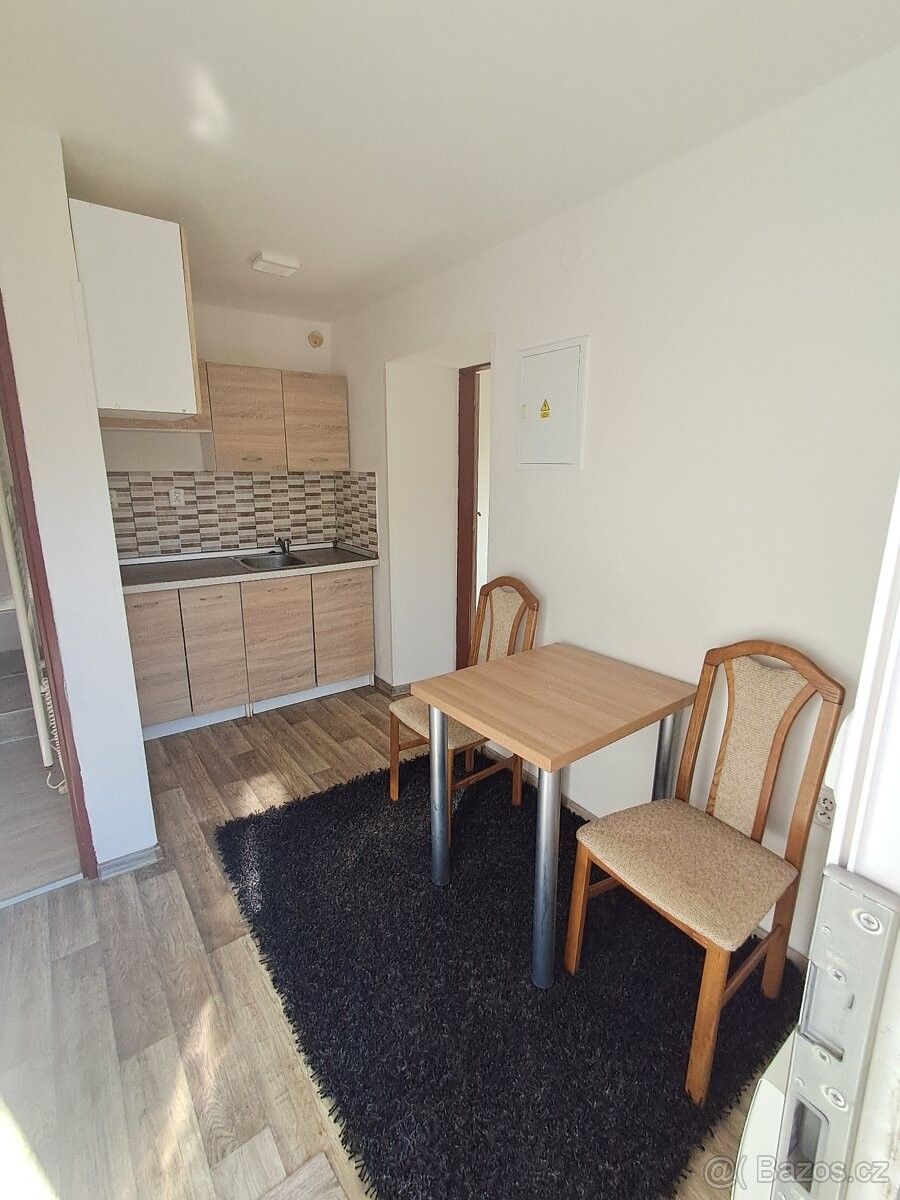 Prodej rodinný dům - Deštná, 679 61