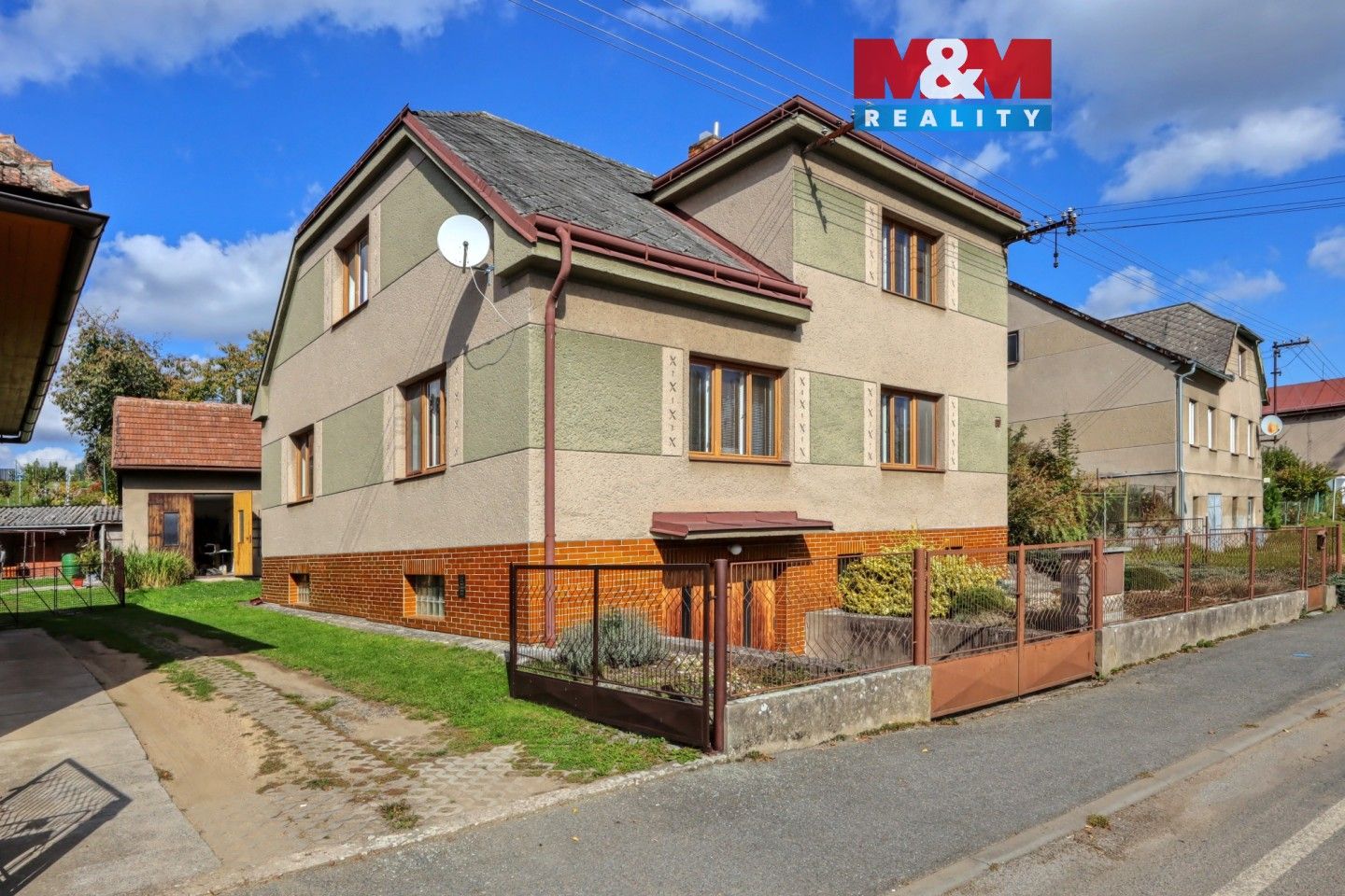 Rodinné domy, Víska, 200 m²