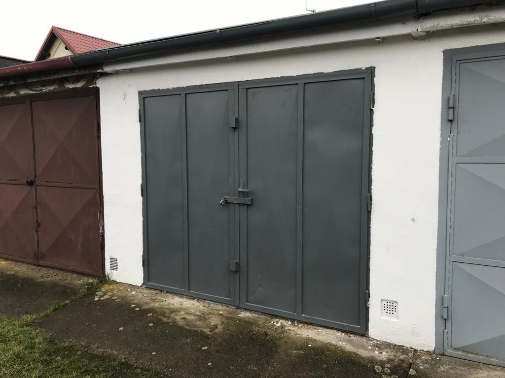 Garáže, Lovosice, 410 02