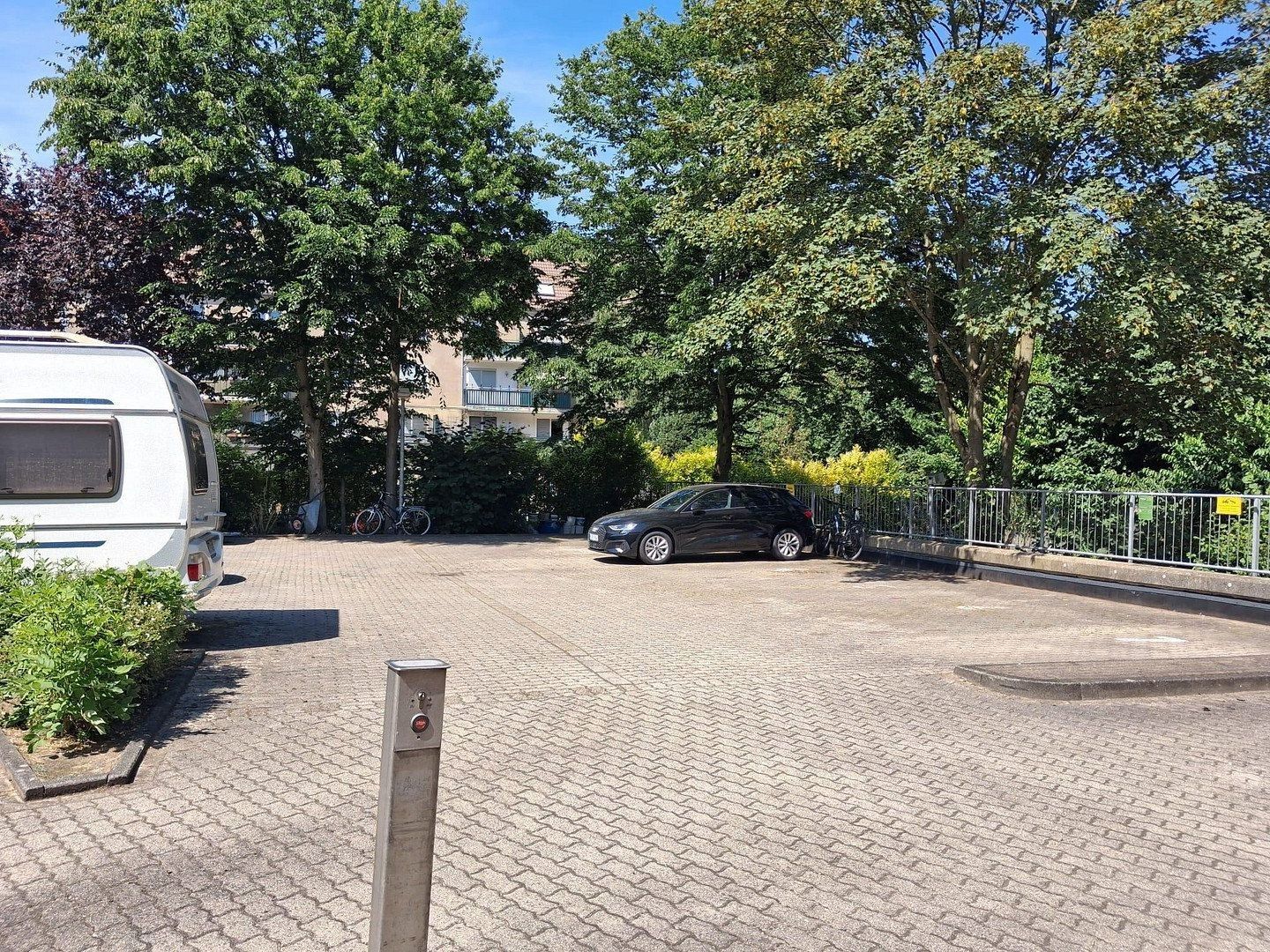 Garáž · Haus-Berge-Str. 38-40 Essen Altendorf Nordrhein-Westfalen 45143 - 3