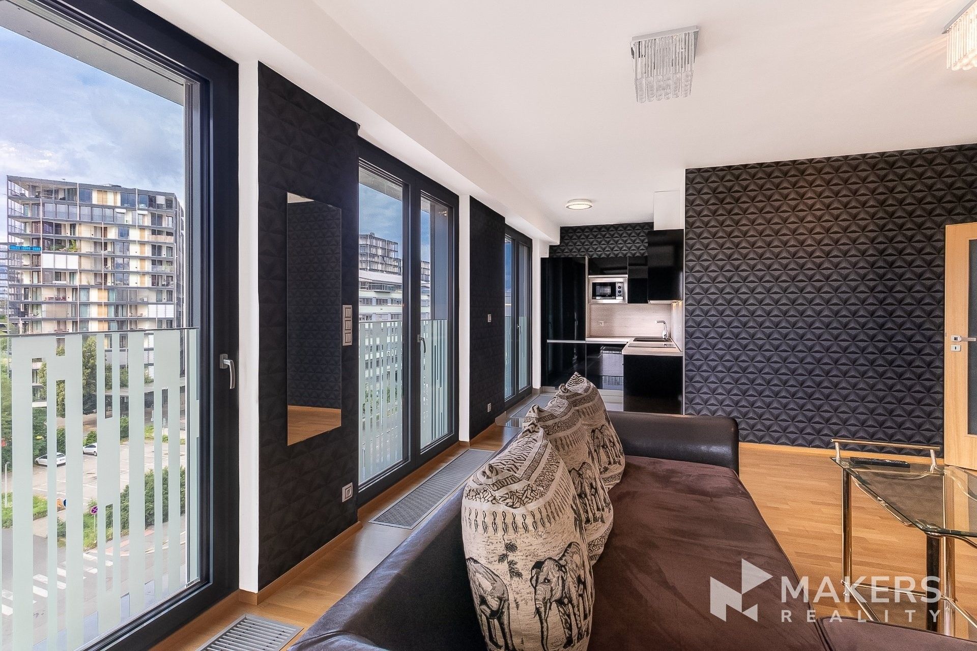 2+kk, Olšanská, Praha, 89 m²