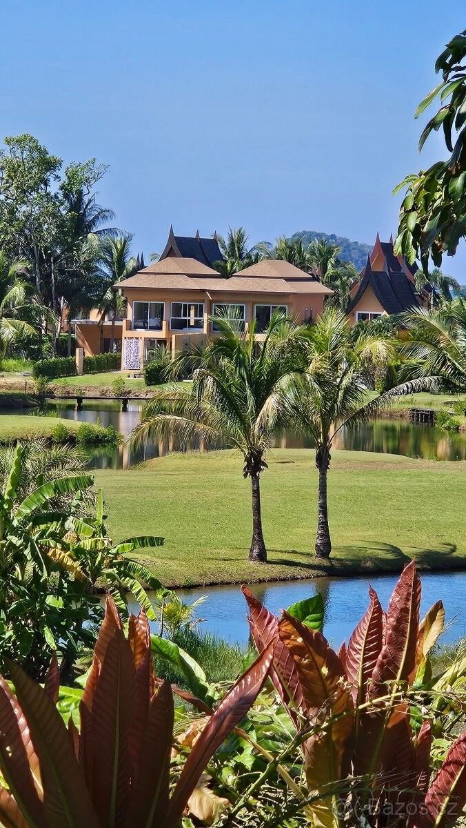 Rodinné domy, 987 66, Zahraničí