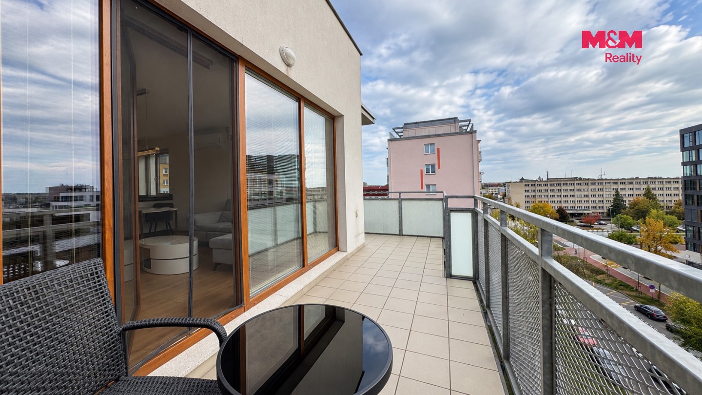 Pronájem byt 4+kk - Nezvalova, Olomouc, 117 m² - 2