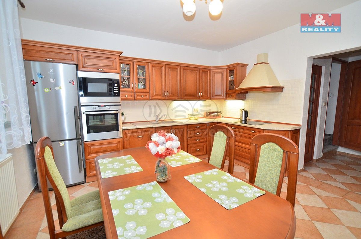 Prodej rodinný dům - Zahradní, Hovorčovice, 135 m²
