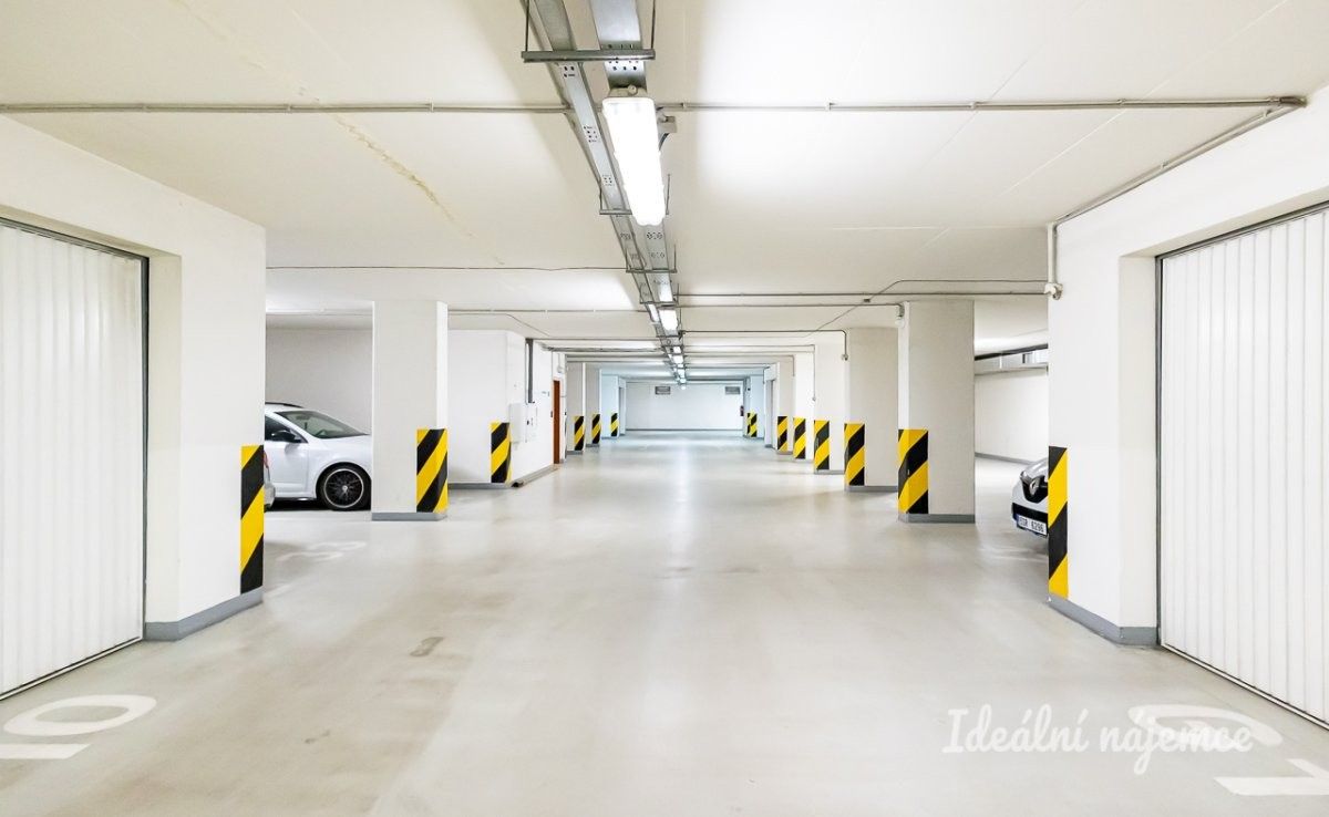 2+kk, Velenovského, Praha, 53 m²