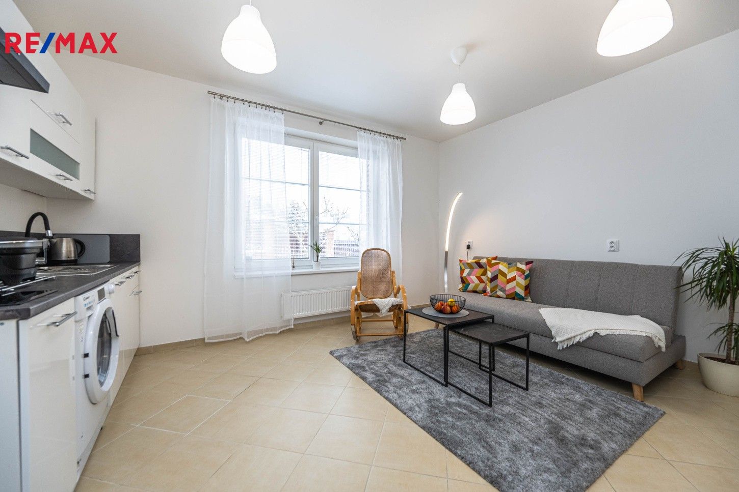 Pronájem byt 1+kk - Smíchovská, Praha, 24 m²