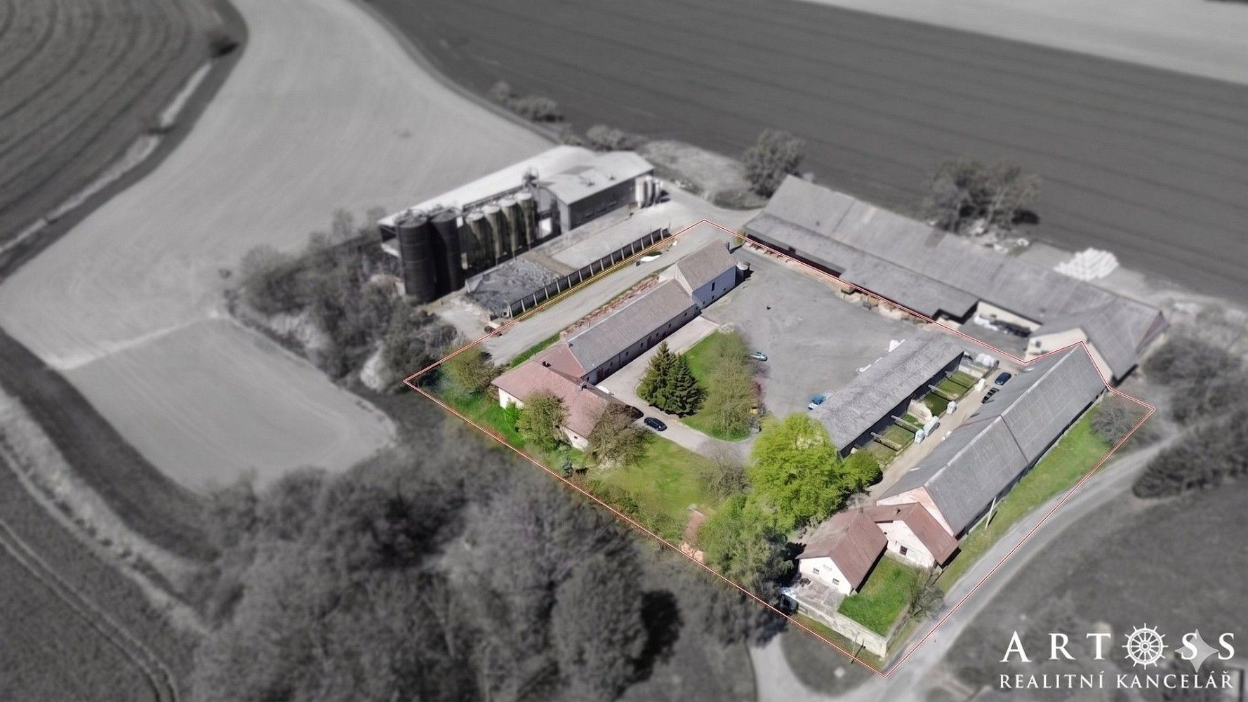 Zemědělské objekty, Mostek - Sudličkova Lhota, okres Ústí nad Orlicí, Pardubický kraj, 1 528 m² - 1