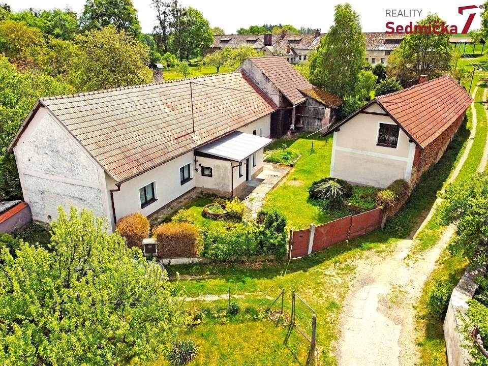 Rodinné domy, Golčův Jeníkov - Nasavrky, okres Havlíčkův Brod, Kraj Vysočina, 130 m² - 2