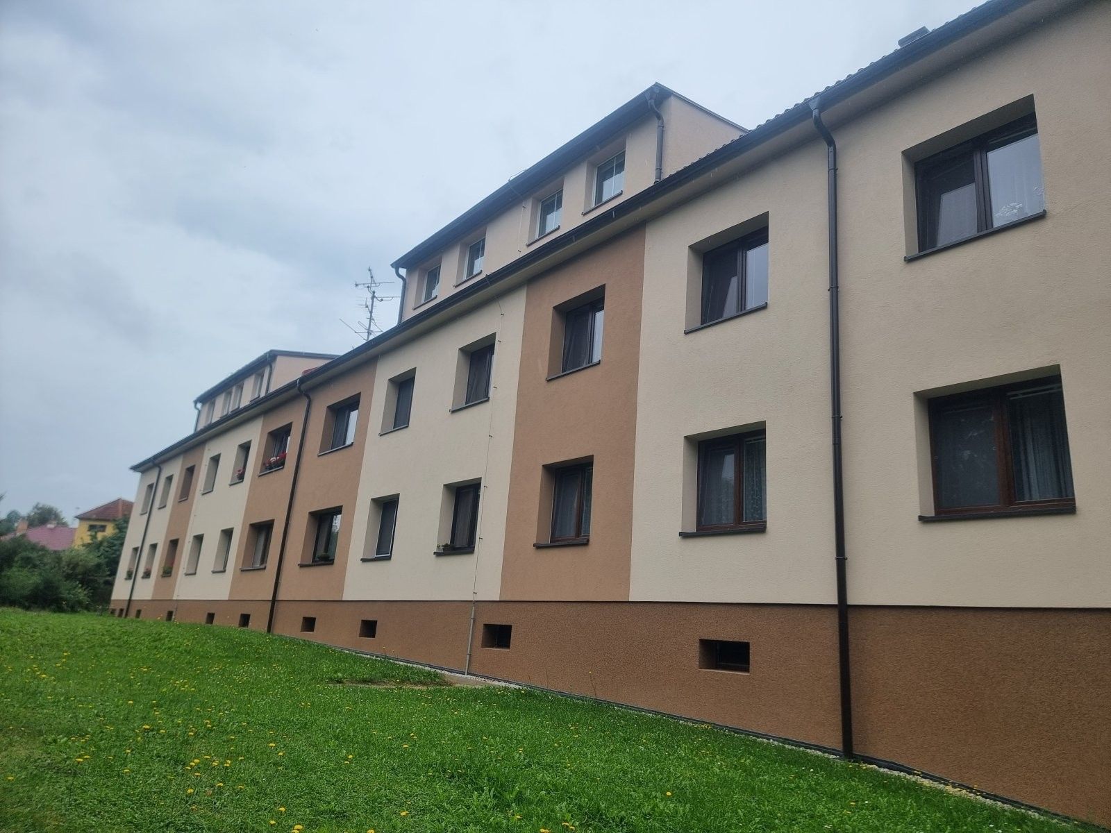 3+1, Omlenická, Kaplice, 103 m²