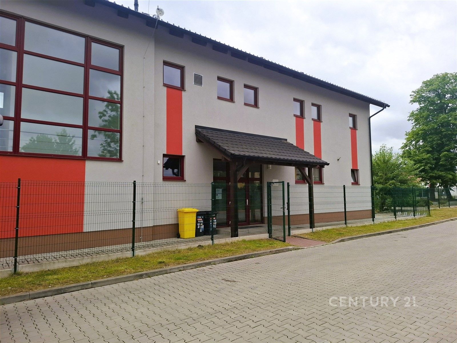 Prodej kancelář - Nádražní, Cerhenice, 386 m²