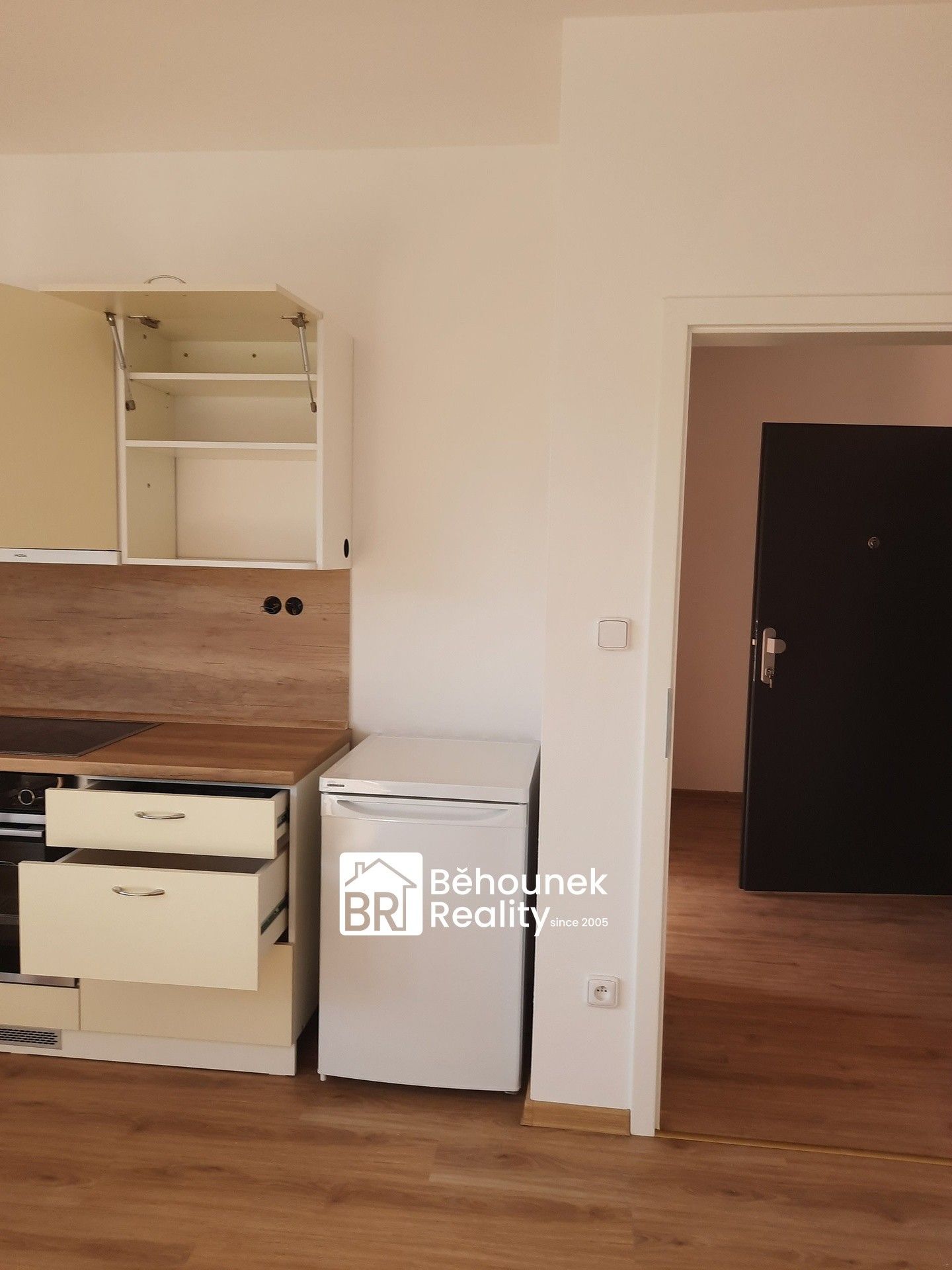 Byt 1+kk · 33 m² · U Areálu, Tábor - 4