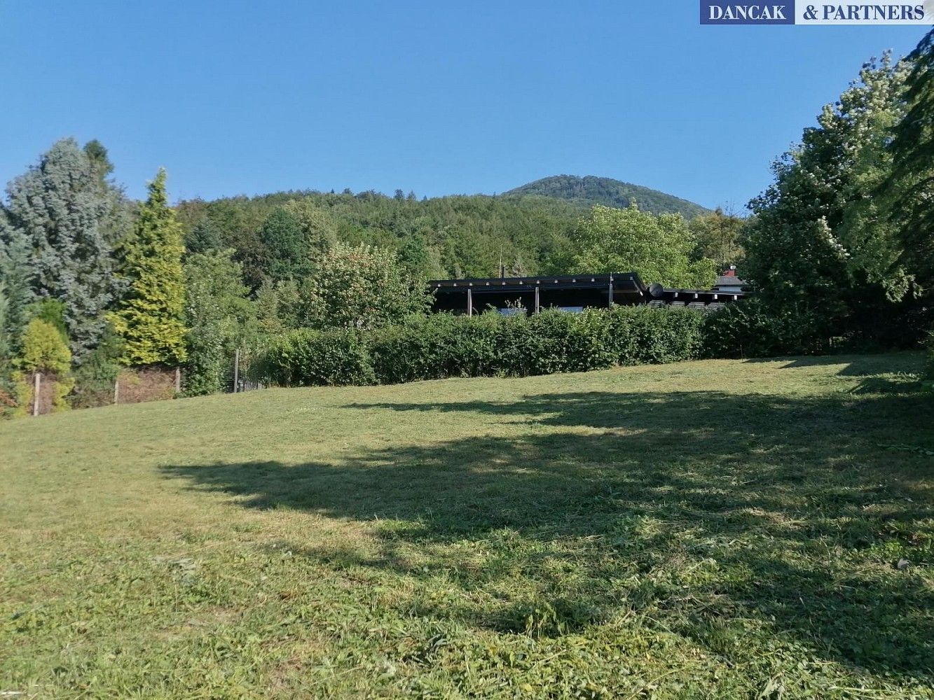 Pozemek pro bydlení, 1 353 m²
