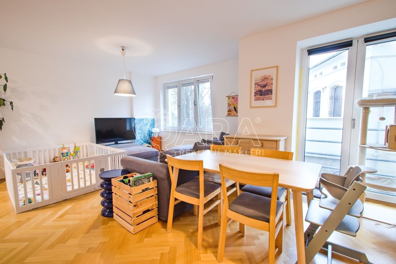 Pronájem byt 2+kk - Rybalkova 182, Praha, 68 m²