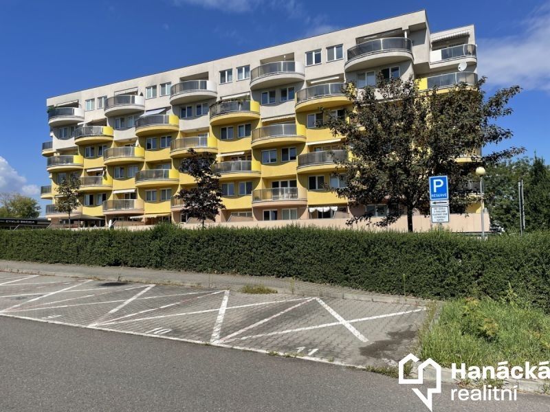 Garáže, Olomouc, 779 00