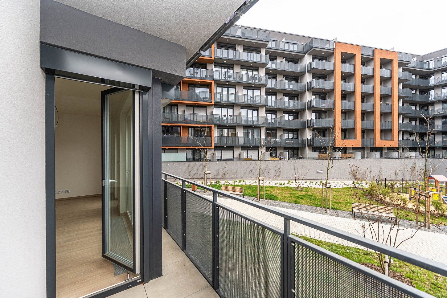 Prodej byt 1+kk - Praha - Háje, okres Praha 11, Hlavní město Praha, 34 m² - 5
