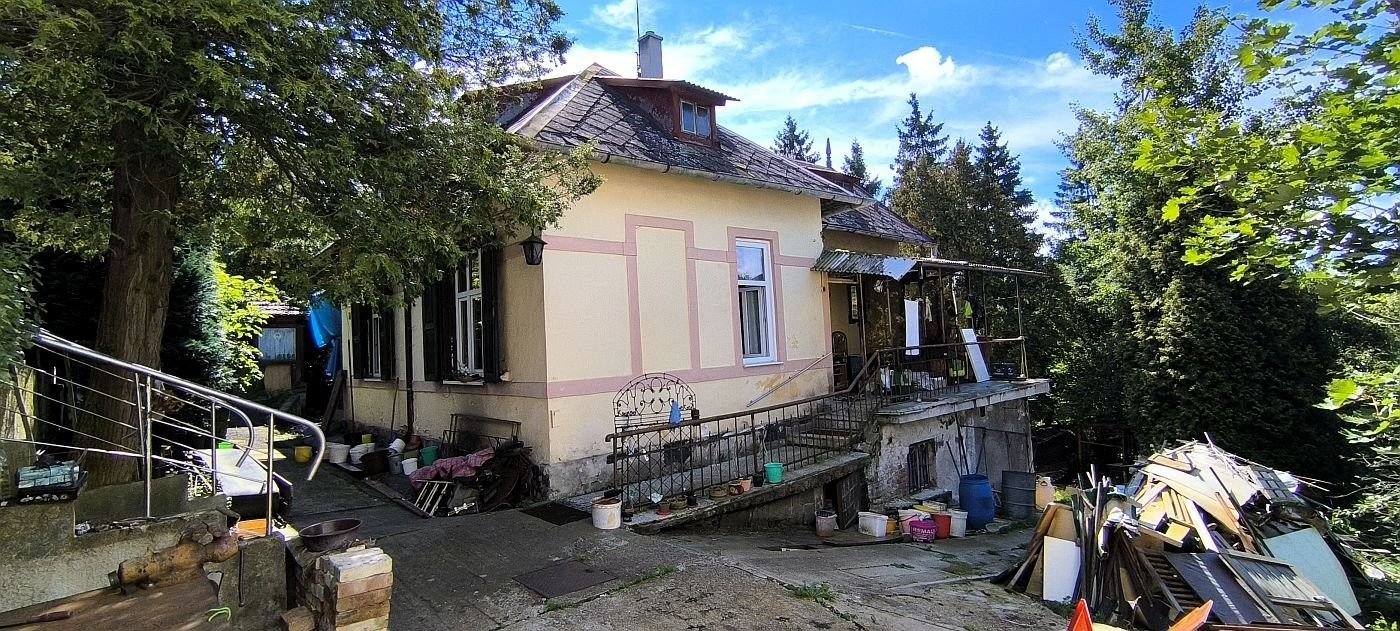 Prodej rodinný dům - U Hřbitova, Dalovice, 289 m²