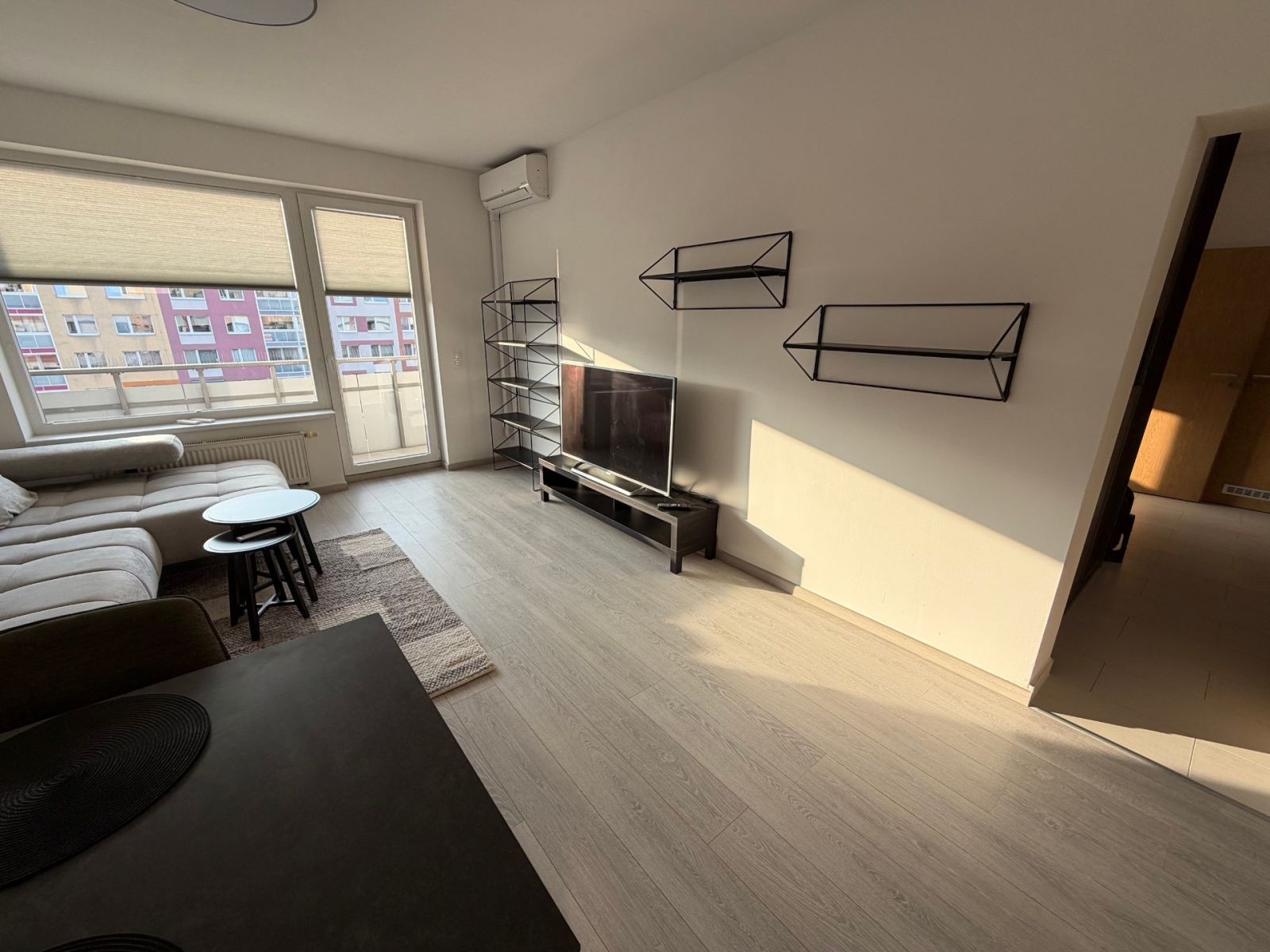 Pronájem byt 2+kk - Hornoměcholupská, Praha - Horní Měcholupy, 68 m² - 2