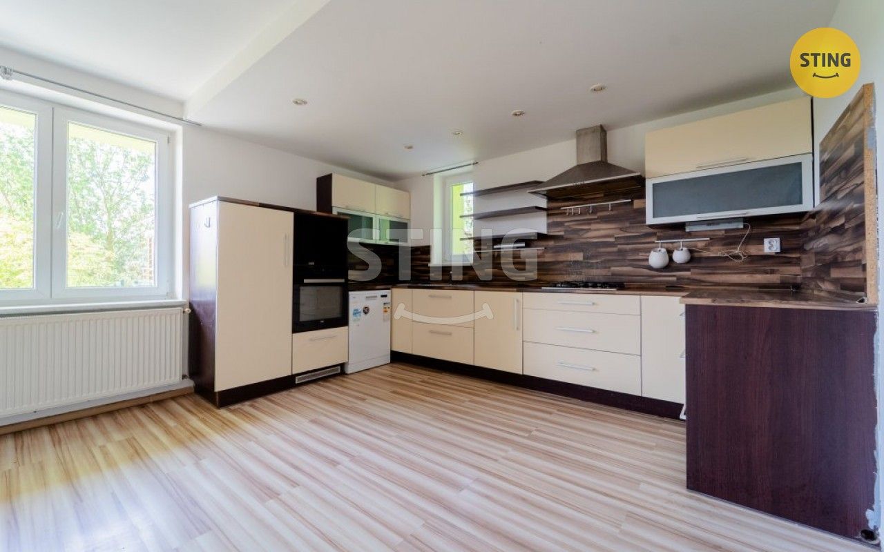 Prodej rodinný dům - Vodní důl, Vřesina, 279 m²