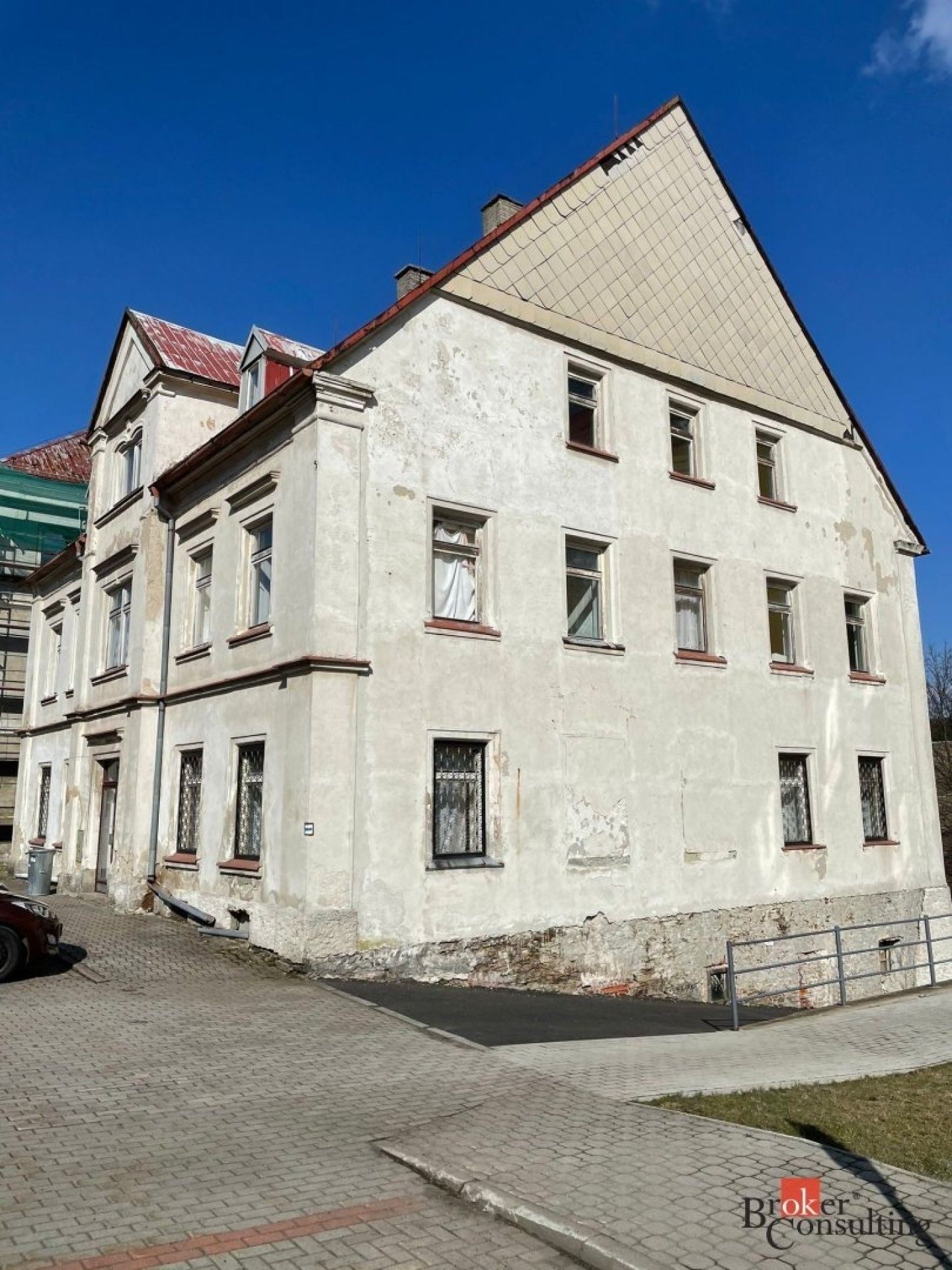 Ubytovací zařízení · 520 m² · nám. J. Švermy, Kovářská - 4