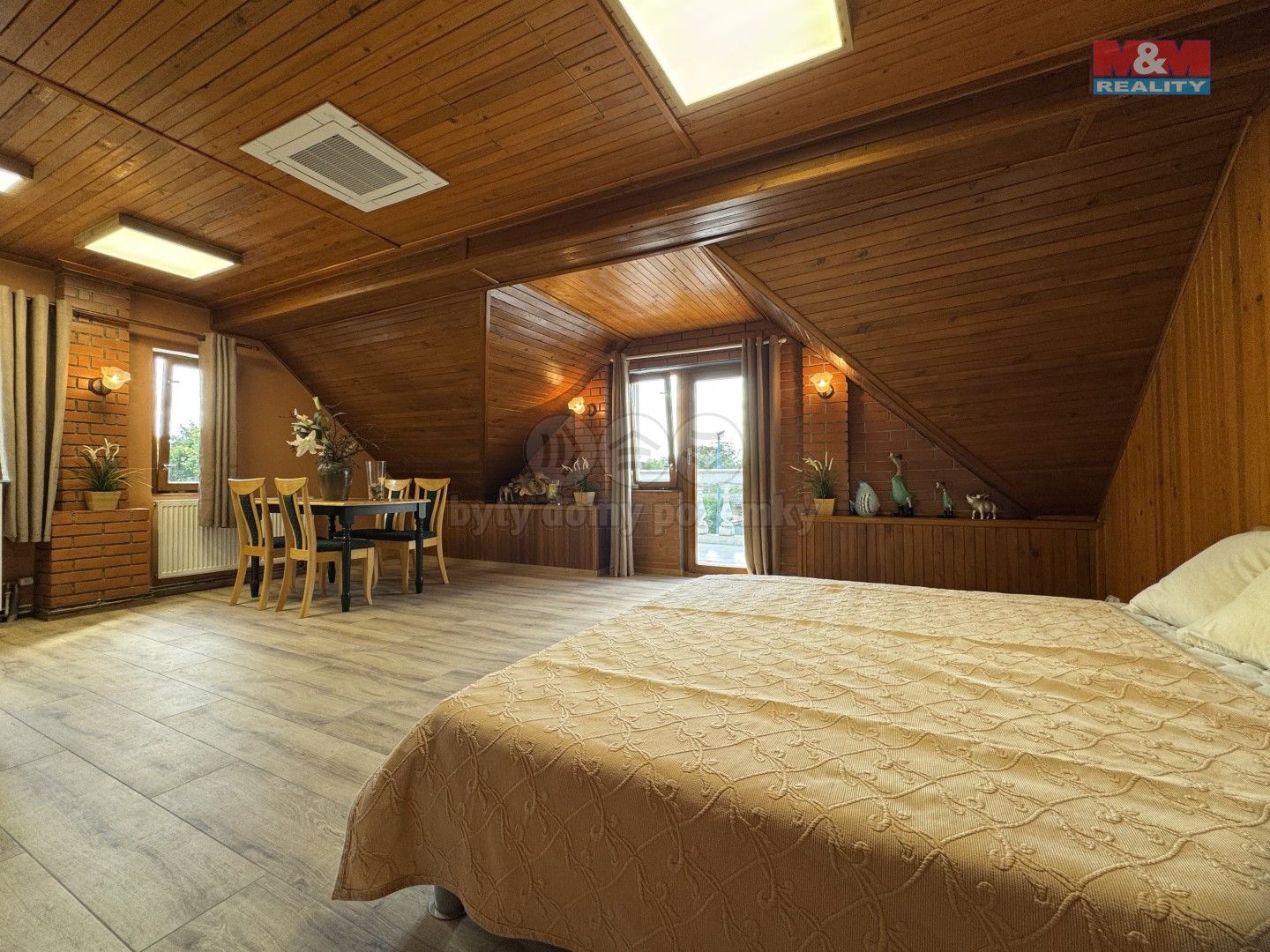 Pronájem byt 1+kk - Bříství, 34 m²