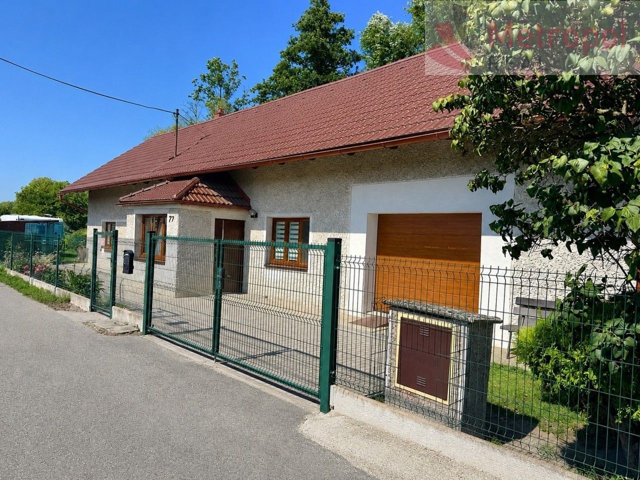 Rodinné domy, Čestice, 180 m² - 1
