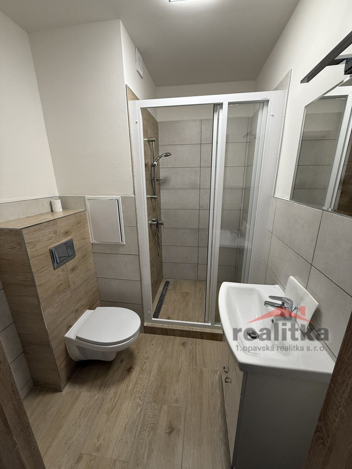 Pronájem byt 2+1 - Otická, Opava, 42 m²