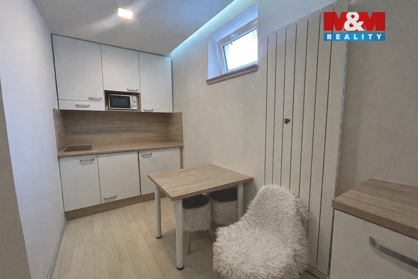 Pronájem byt 1+kk - Sladkovského, Louny, 28 m²