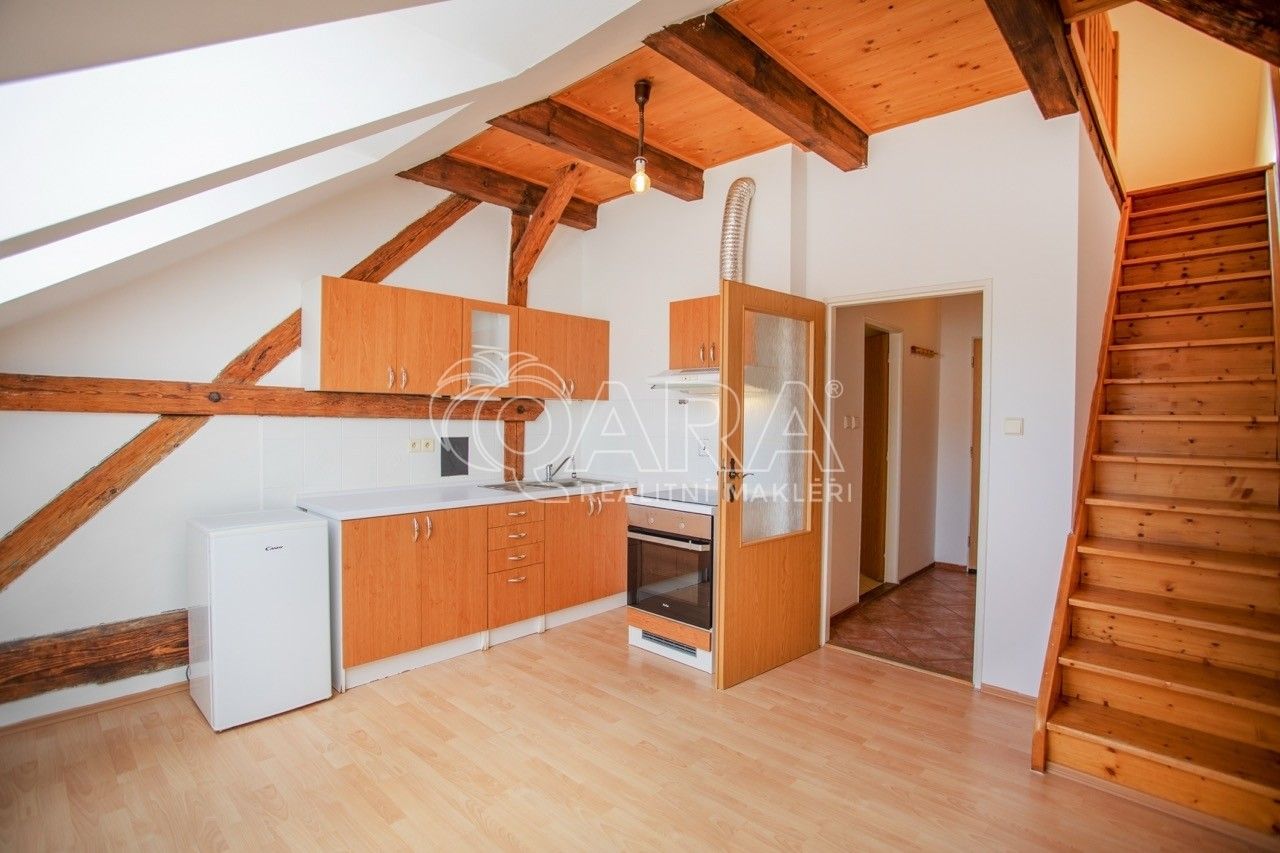 2+kk, Puklicova 1056, České Budějovice, 41 m²