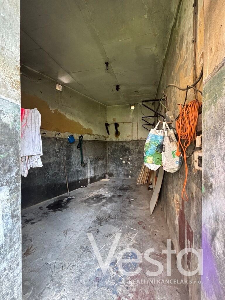 Prodej garáž - Teplická  , Děčín, 52 m²