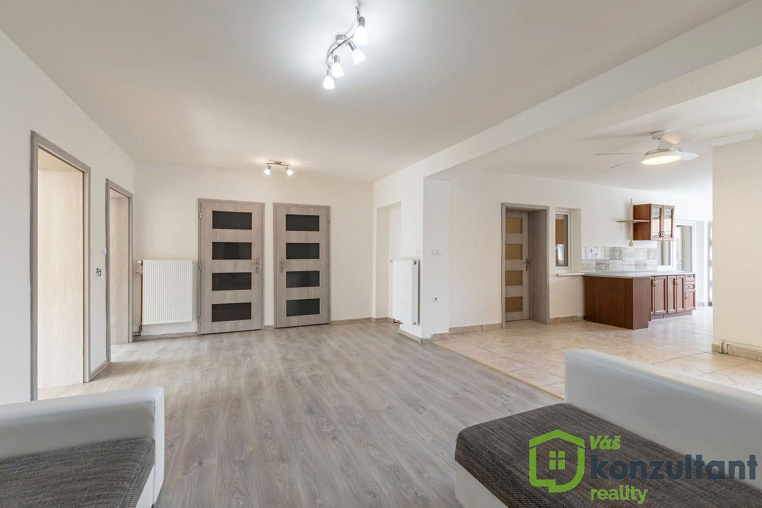 Rodinný dům · 204 m² · Slíny, Velké Bílovice, okres Břeclav - 4